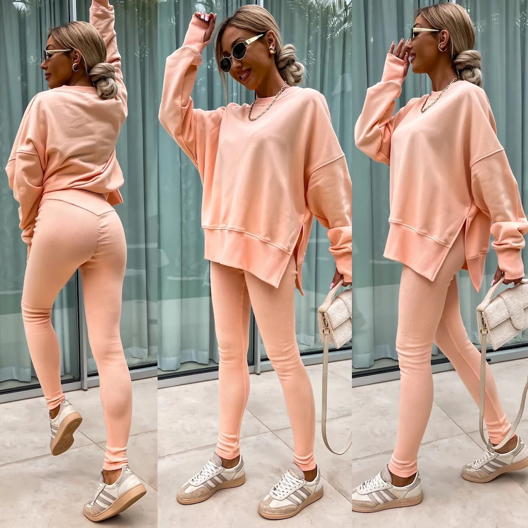 Damen komfortables Oversize-Lounge-Set mit langem Sweatshirt, gerippten High-Waist-Leggings und verlängerten Bündchen Shop Nory