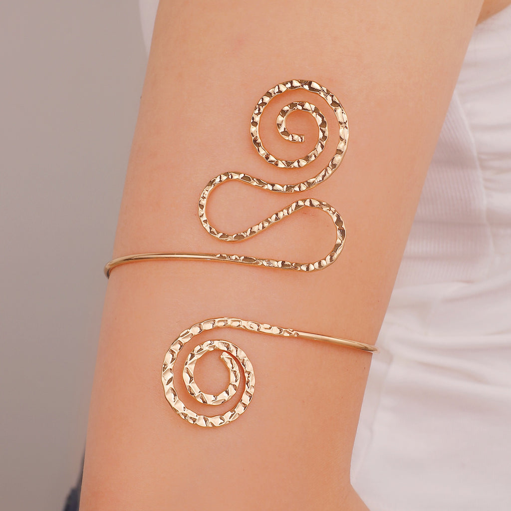 Damen Offener Armreif mit floralen Akzenten Shop Nory