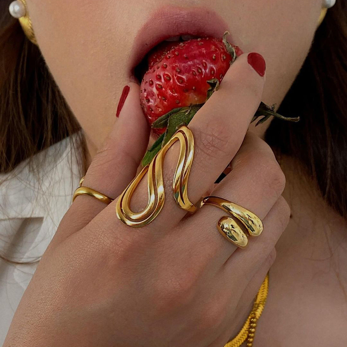 Damen Offener Ring mit modernem geschwungenem Design aus hypoallergenem Edelstahl Shop Nory