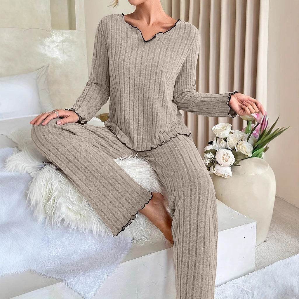 Damen Gemütlicher zweiteiliger Pyjama mit kontrastierenden Rüschen