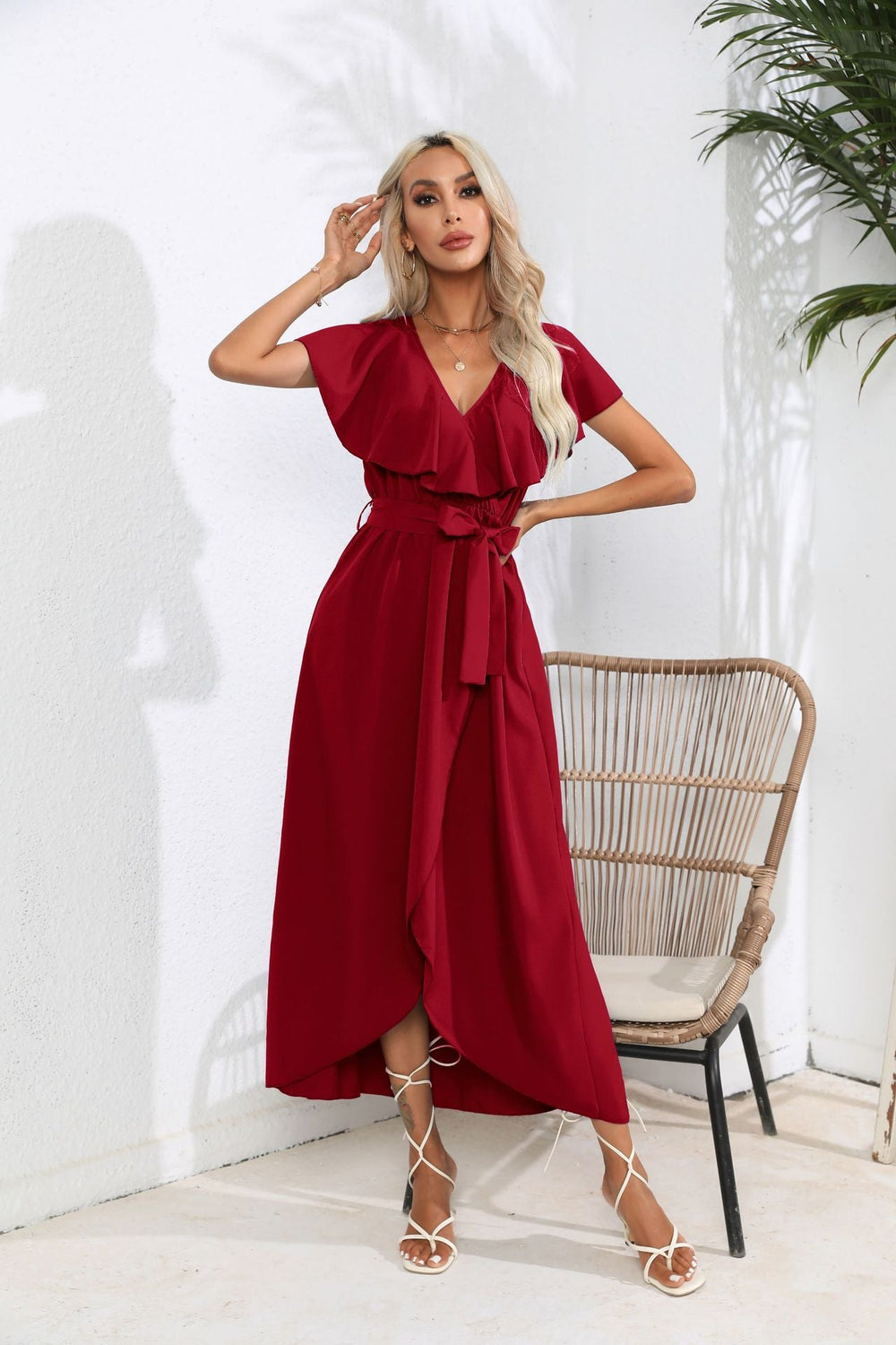 Damen Wickelkleid mit voluminösen Ärmeln und schickem Bindegürtel Shopnory