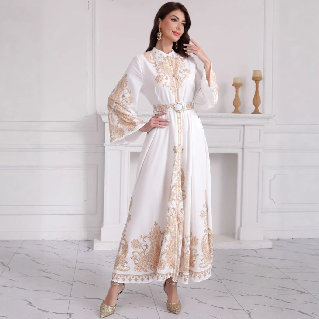 Damen Besticktes Maxikleid mit Stehkragen, Taillengürtel und Orientalischem Paisley-Motiv Shop Nory