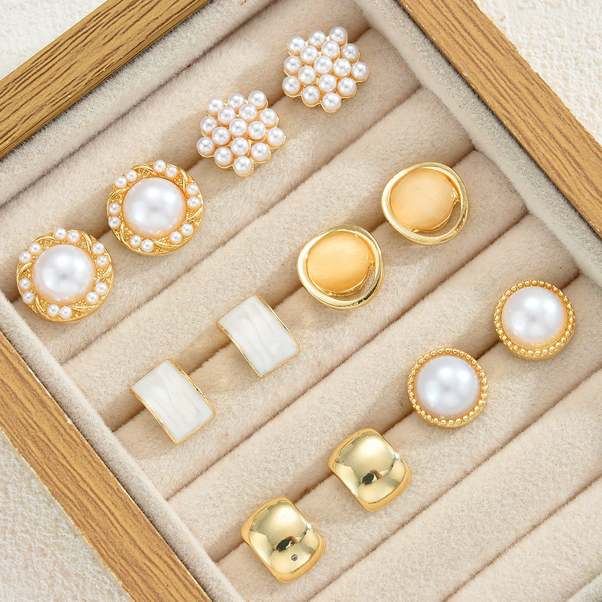 Damen Ohrringe Set mit luxuriösen Perlen-Elementen und eleganten Designs Shop Nory