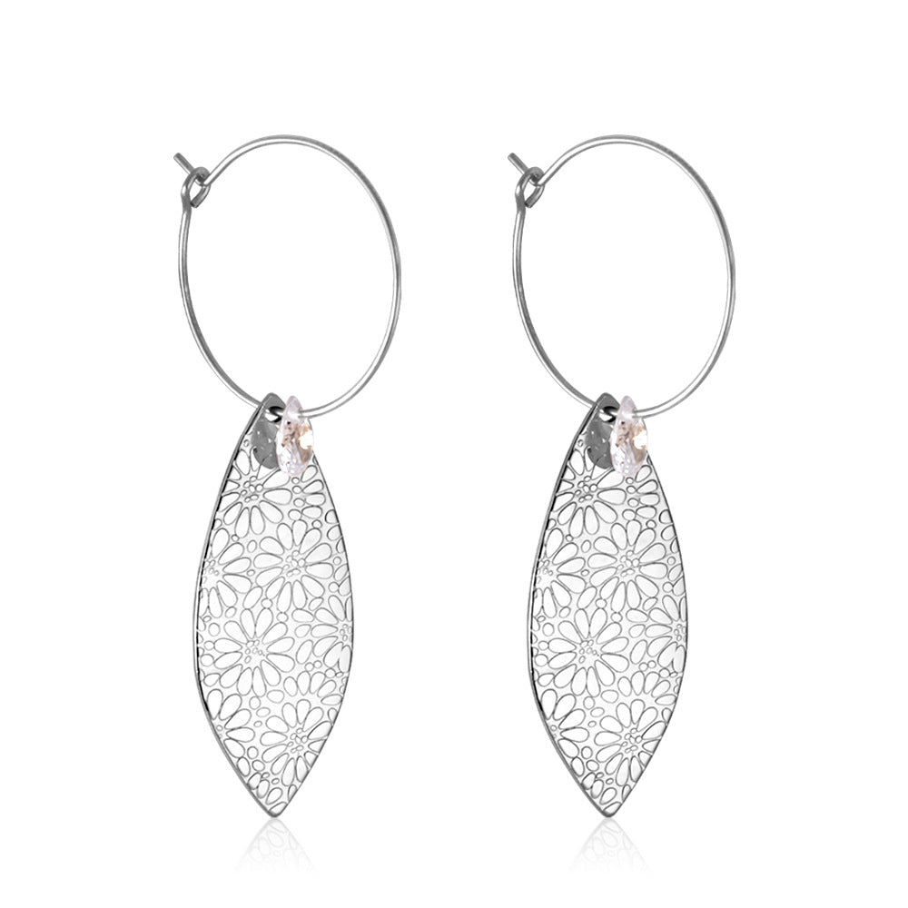 Damen Hängende Ohrringe mit floralem Muster und funkelndem Zirkonia Shop Nory