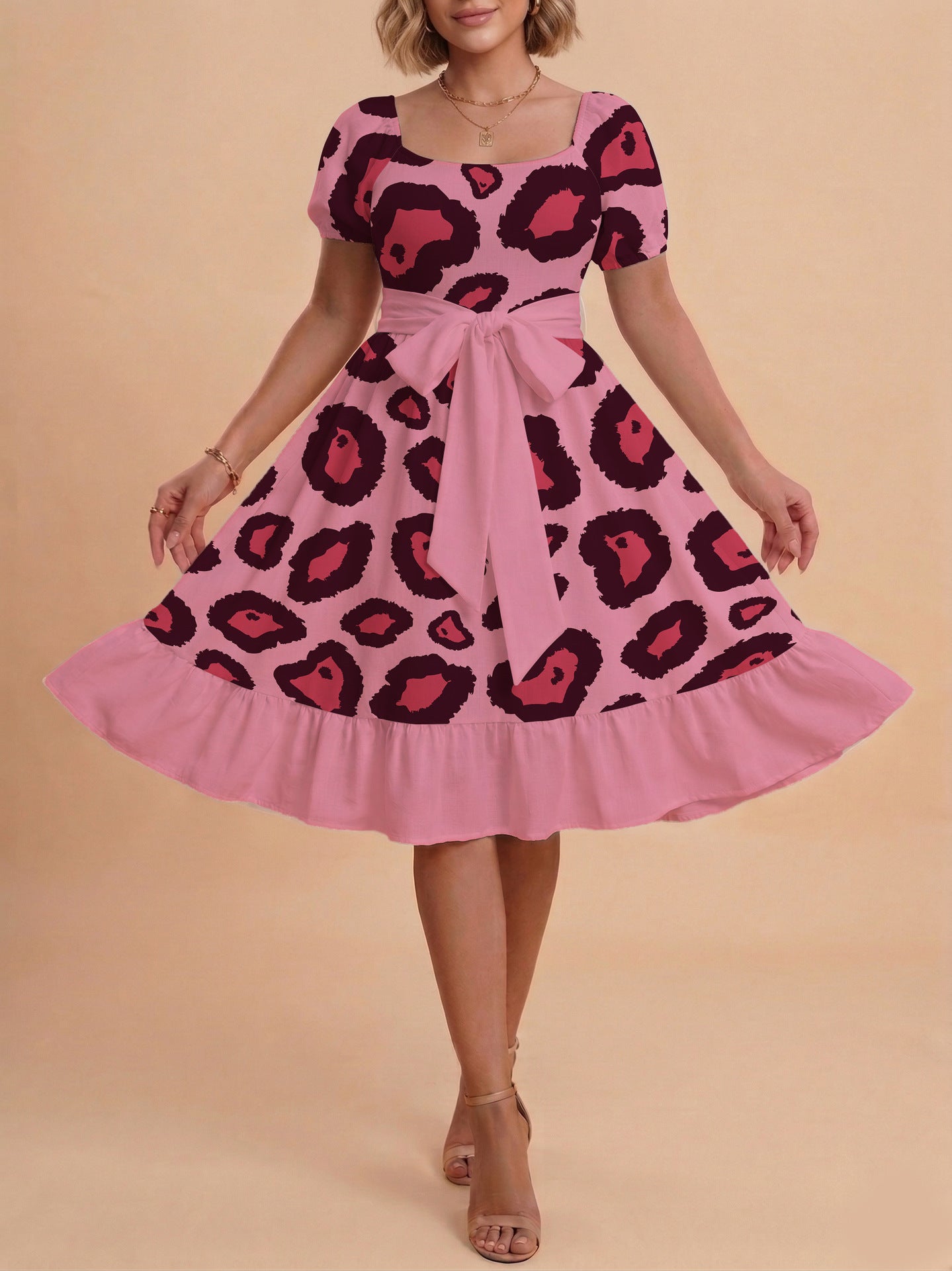 Damen Sommerliches Blumenkleid mit taillierbarem Gürtel und voluminösen Ärmeln