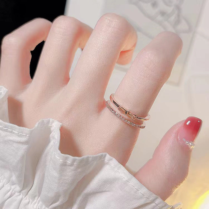 Damen Zarter und eleganter Verlobungsring mit funkelndem Zirkonia-Besatz Shop Nory