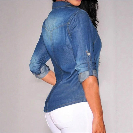 Damen taillierte Denim-Hemdbluse mit Brusttaschen und Perlmuttknöpfen Shop Nory