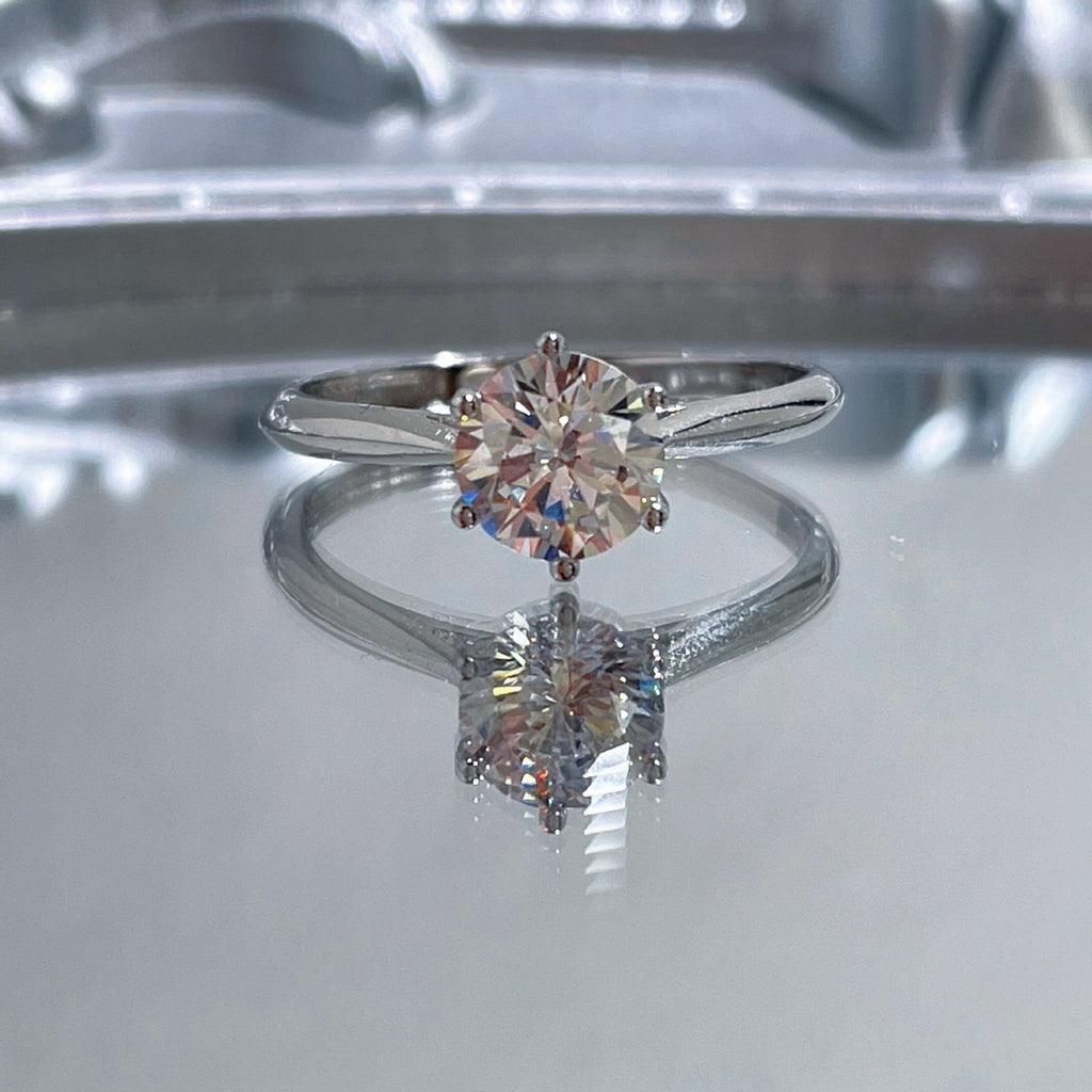 Damen eleganter Verlobungsring mit funkelndem Zirkonia Shop Nory