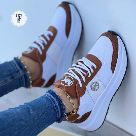 Damen Plateausneaker mit atmungsaktivem Mesh und markantem Logo-Emblem Shop Nory