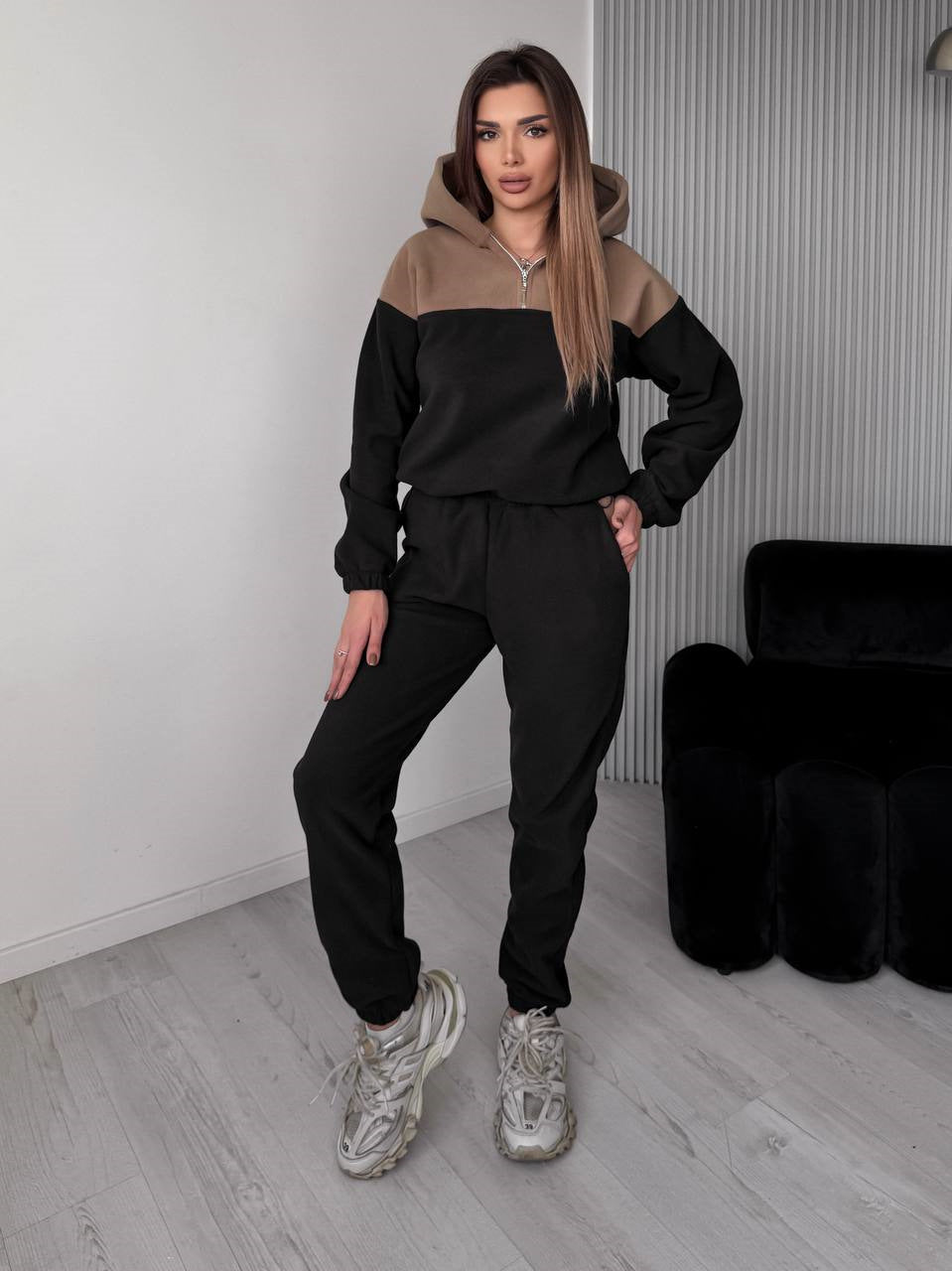 Damen Zweiteiliges Farbblock-Loungewear-Set mit halbem Reißverschluss und schmaler Jogginghose Shop Nory