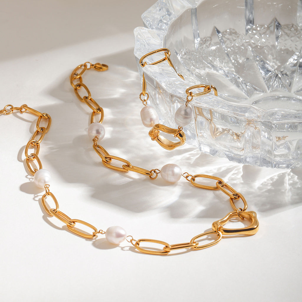 Damen Armband mit eleganten Perlenakzenten und robuster Edelstahlverarbeitung Shop Nory