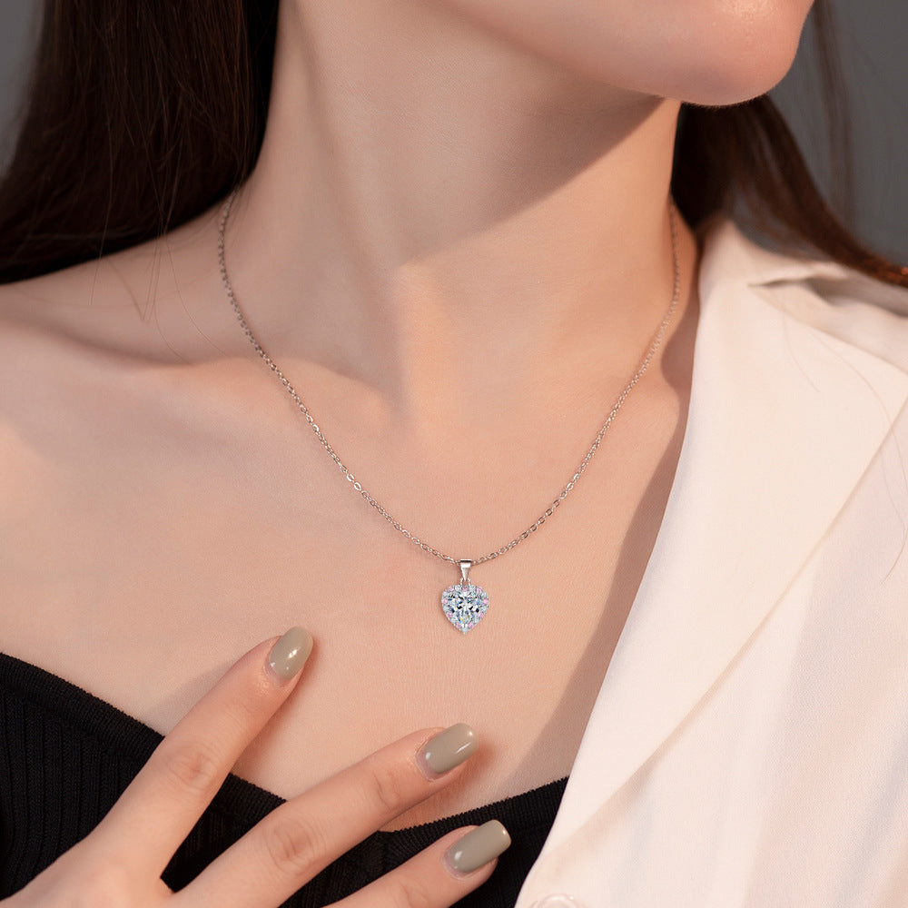 Damen Herzanhänger mit funkelndem Kristallrahmen Shop Nory