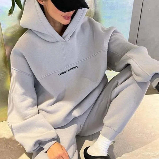 Damen Oversized Kapuzenpullover mit Statement-Print und elastischer High-Waist Jogginghose Set Shop Nory