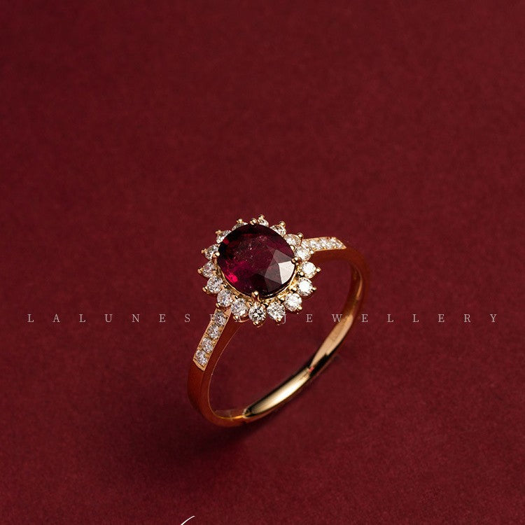Damen eleganter Ring mit funkelndem rotem Stein und Zirkonia Shop Nory