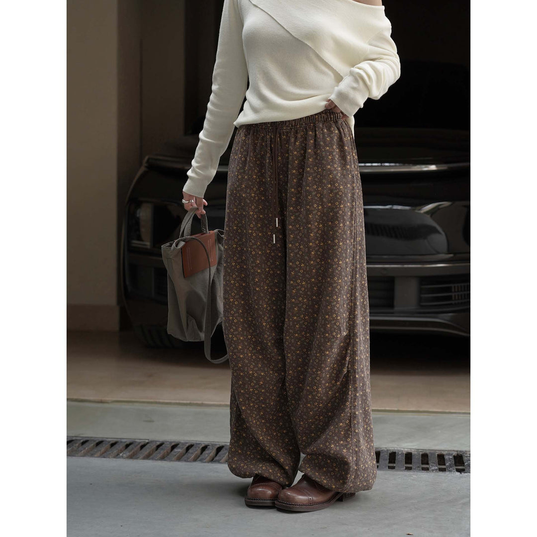 Damen Asymmetrisches Off-Shoulder Feinstrickshirt mit gedrehtem Saum Shop Nory