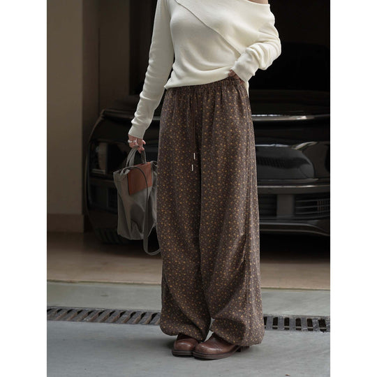 Damen Asymmetrisches Off-Shoulder Feinstrickshirt mit gedrehtem Saum Shop Nory