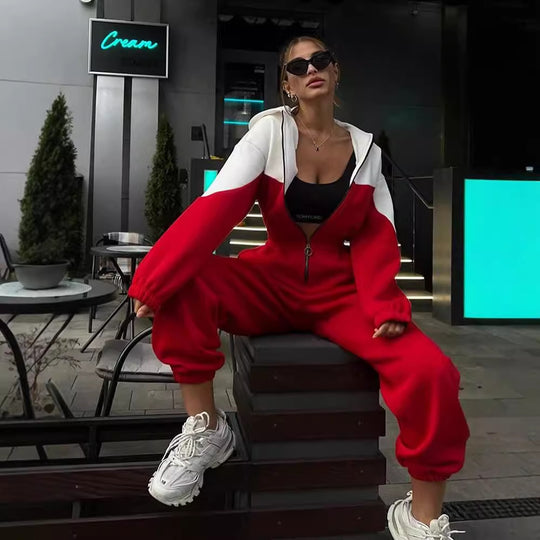 Damen modern geschnittener Zip-Hoodie und High-Waist Jogginghose Set Shop Nory