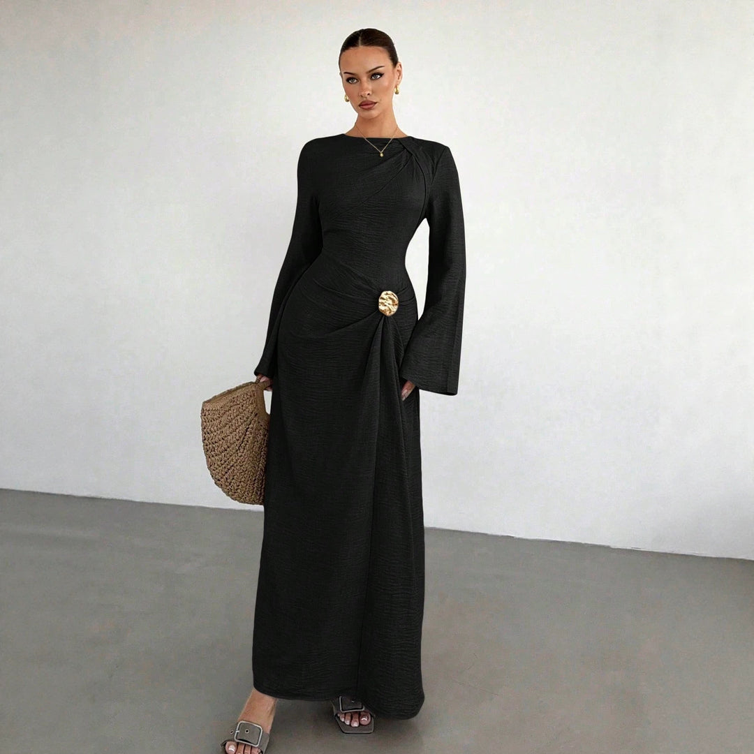 Damen Maxikleid mit Drapierter Taille, langen Glockenärmeln und Zierbrosche Shop Nory