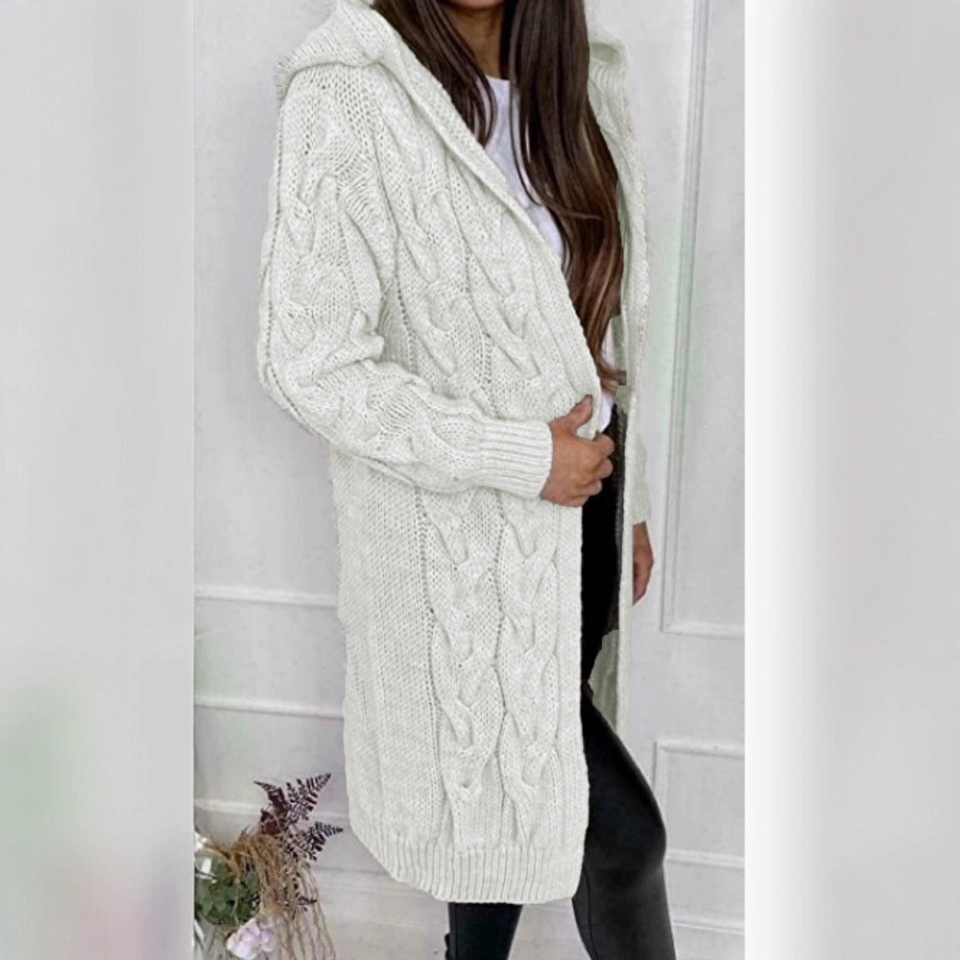 Damen lange Strickjacke mit Kapuze und Zopfdesign