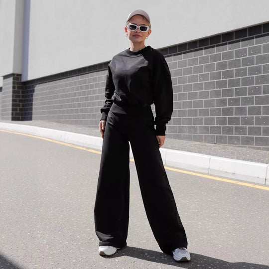 Damen Loungewear-Set mit weitem Crewneck-Sweater und High-Waist Palazzohose Shop Nory