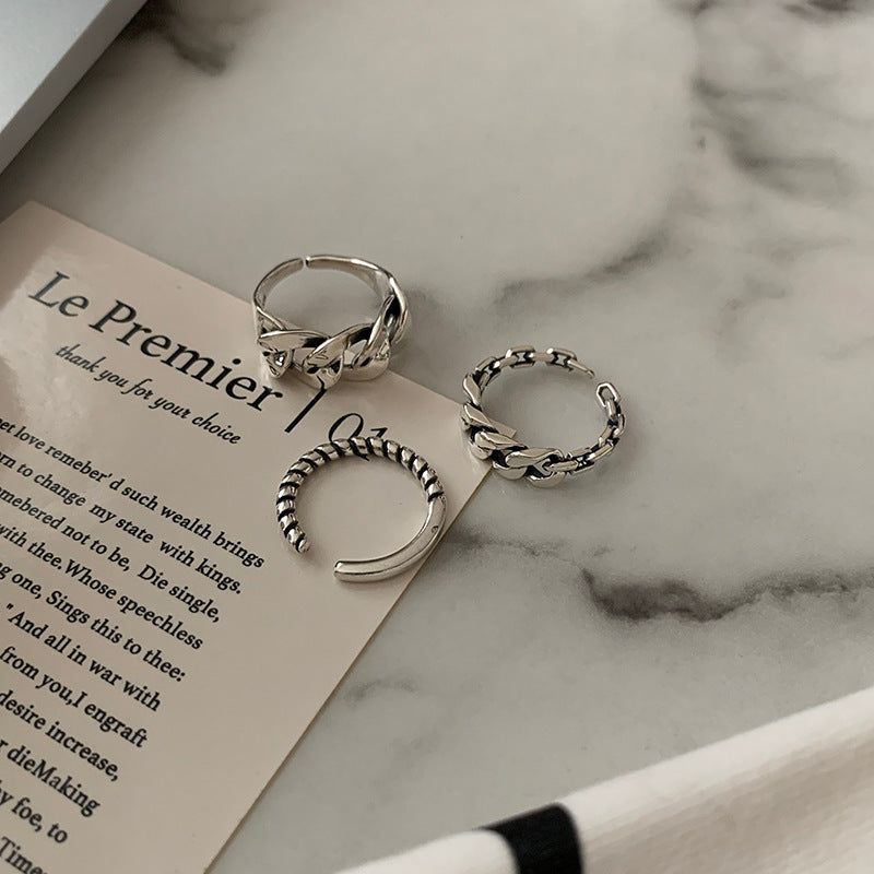 Damen Eleganter und zeitloser Ring mit strukturierten Details Shop Nory
