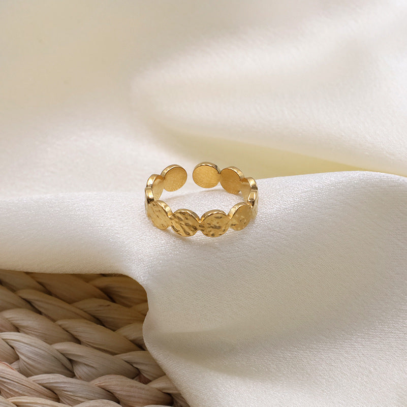Damen Zarter und stilvoller Ring mit filigraner Struktur Shop Nory