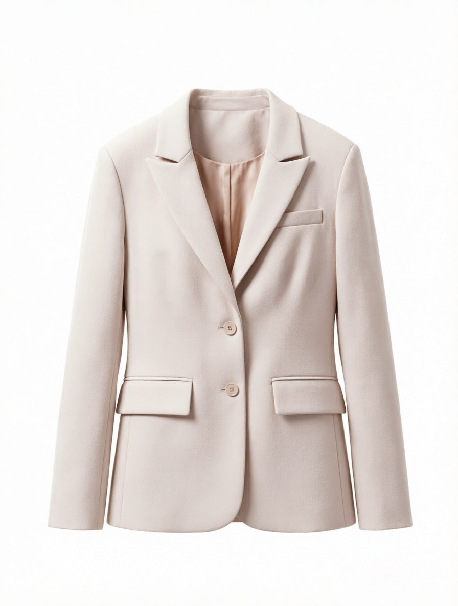 Damen Kurzblazer mit taillierter Schnittführung, Reverskragen und Pattentaschen Shop Nory