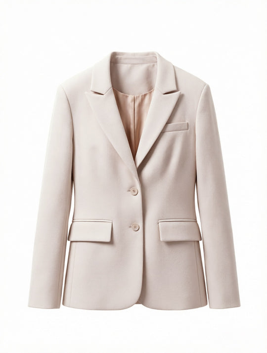 Damen Kurzblazer mit taillierter Schnittführung, Reverskragen und Pattentaschen Shop Nory