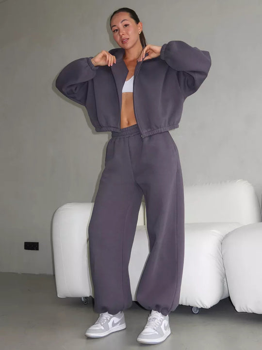 Damen Oversize Sweatset mit Reißverschluss Bomberjacke und Highwaist Jogginghose Shop Nory