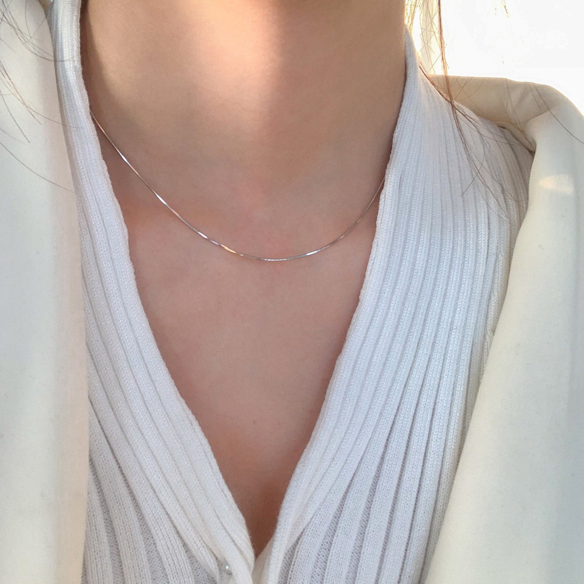 Damen Halskette mit modernem Gliederdesign und filigranen Akzenten Shop Nory