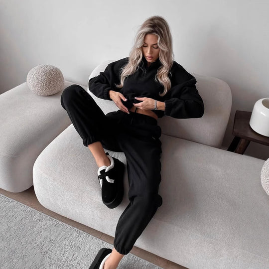Damen Ultraweiches Fleece-Relaxset mit Stehkragen, halbem Reißverschluss und elastischer Schlupfhose Shop Nory