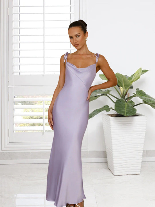 Damen Elegantes Satin-Maxikleid mit verstellbaren Trägern und figurbetontem Schnitt Shopnory