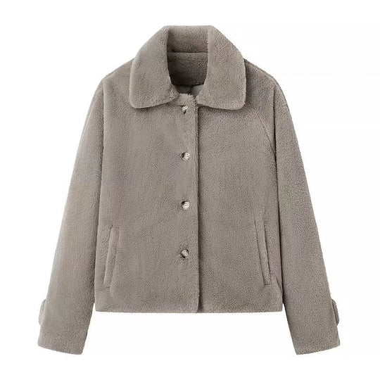 Damen Kurz geschnittene Teddy‑Fleecejacke mit Hemdkragen, verdeckter Knopfleiste und Eingrifftaschen Shop Nory