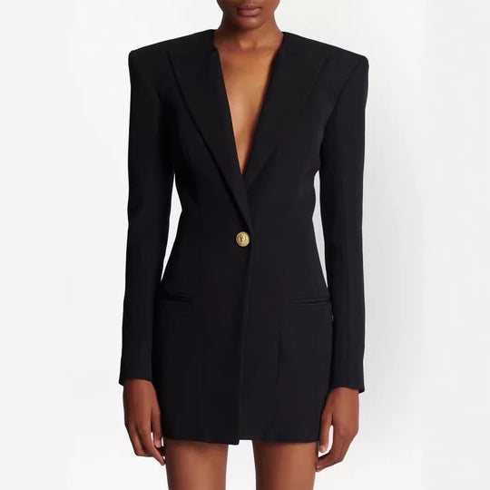 Damen kurzes Blazerkleid im minimalistischen Tailoring mit betonter Schulter und Ein-Knopf‑Verschluss Shop Nory