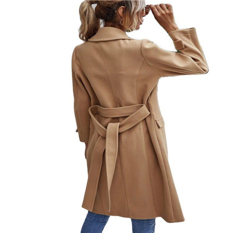 Damen Midilanger taillierter Wollmixmantel mit dezentem Doppelreiher und schmalem Revers Shop Nory