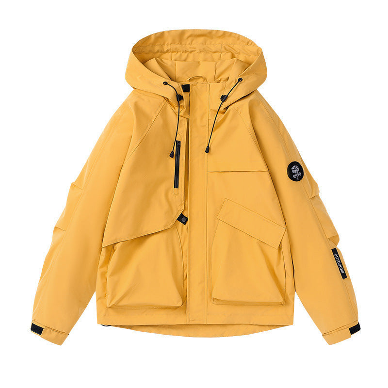 Damen technische Outdoor-Jacke mit atmungsaktiver Membran und verstellbarer Kapuze