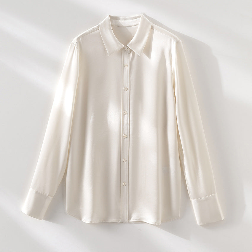 Damen Seidenähnliche Bluse mit klassischem Hemdkragen, durchgehender Knopfleiste und verlängerten Manschetten Shop Nory