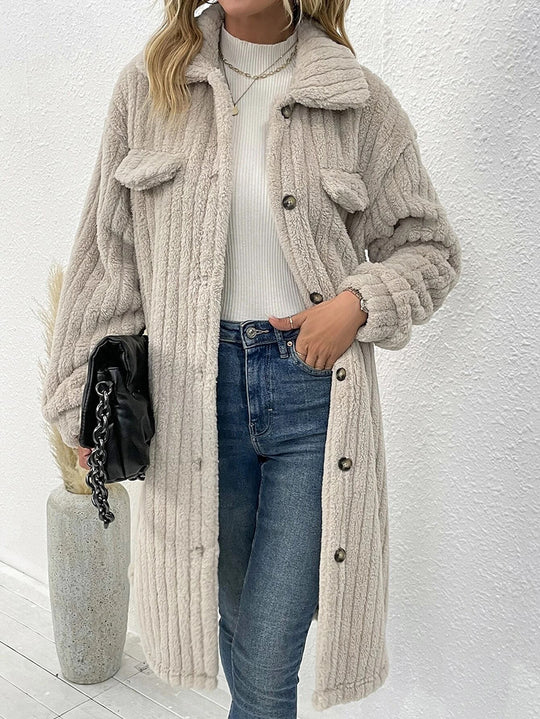 Damen nan langer Teddy-Mantel mit Schalkragen und aufgesetzten Brusttaschen Shop Nory