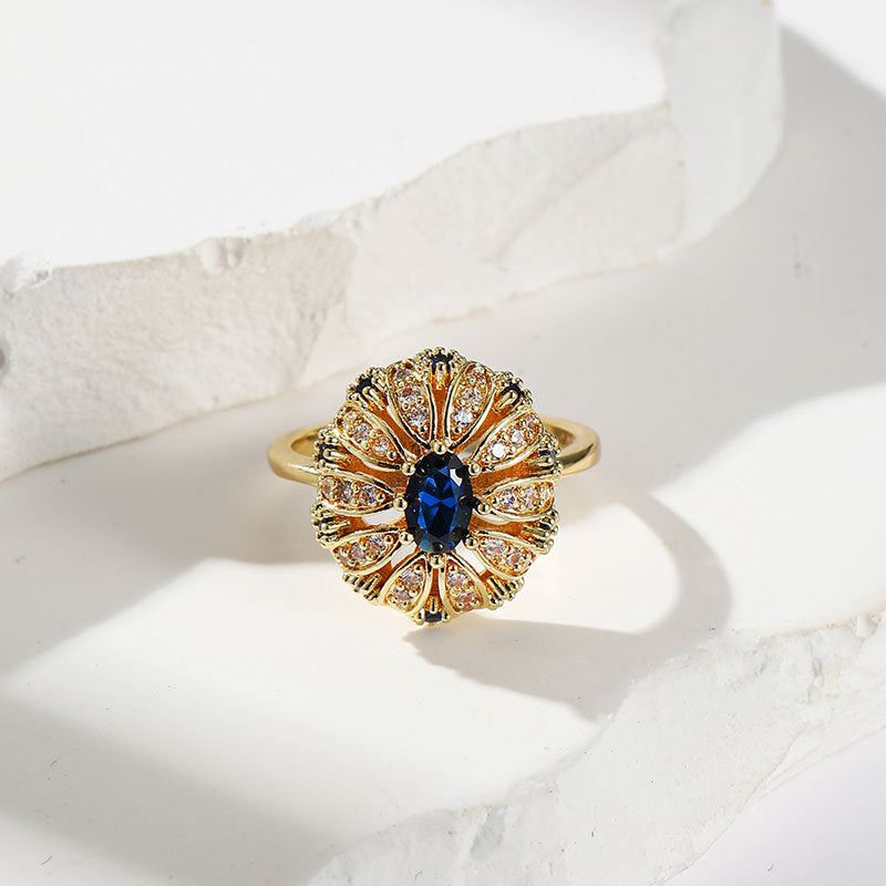 Damenring im opulenten Blüten Design mit edlem Zirkonia-Besatz Shop Nory
