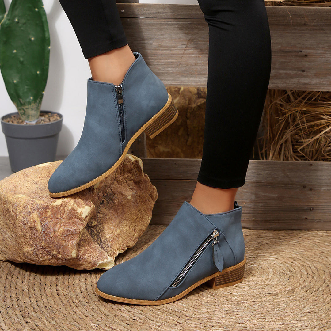 Damen Kurze Ankle-Boots mit seitlichem Reißverschluss und gestapeltem Blockabsatz Shop Nory