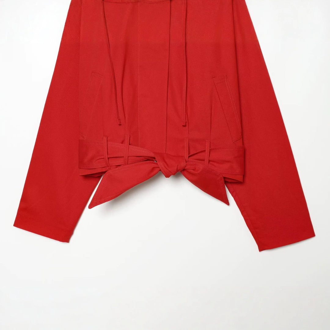 Damen Cropped‑Trenchjacke mit Tunnelzug, Knotenbindegürtel und markantem Stehkragen Shop Nory