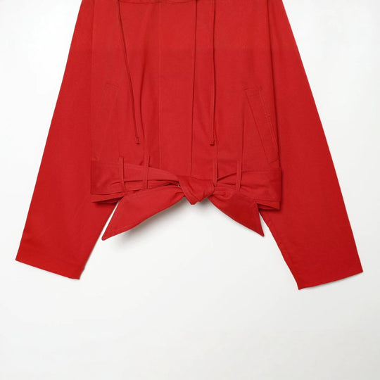 Damen Cropped‑Trenchjacke mit Tunnelzug, Knotenbindegürtel und markantem Stehkragen Shop Nory