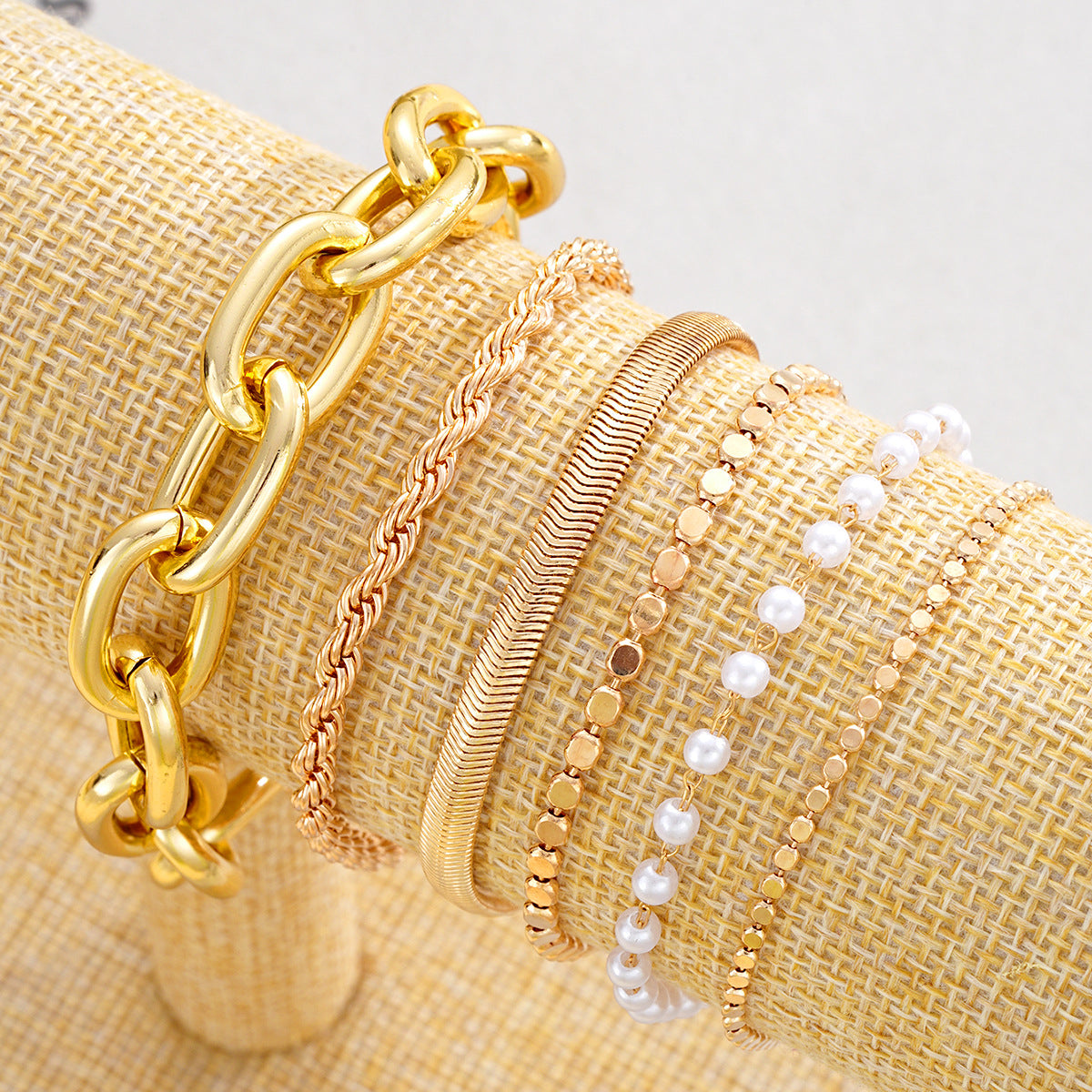 Damen Armband-Set mit vielfältigen Glieder- und Perlen-Designs Shop Nory