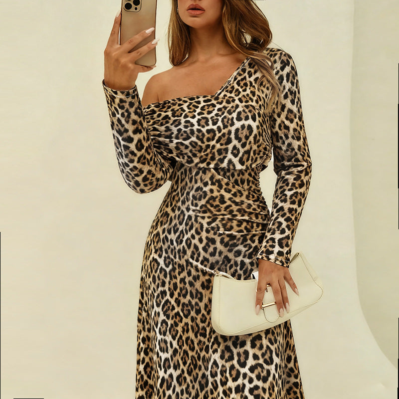 Damen One-Shoulder Maxikleid mit asymmetrischem Ausschnitt, figurbetontem Oberteil und geradem Rock Shop Nory