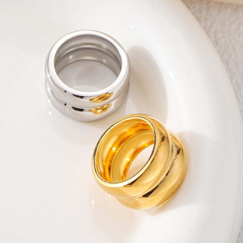 Damen eleganter Ring mit geschwungenem Design und polierter Oberfläche Shop Nory