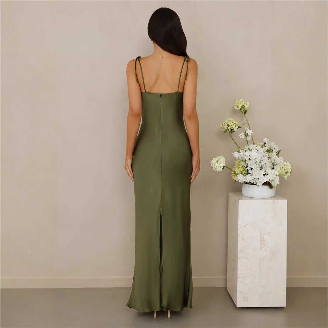 Damen Elegantes Satin-Maxikleid mit verstellbaren Trägern und figurbetontem Schnitt Shopnory