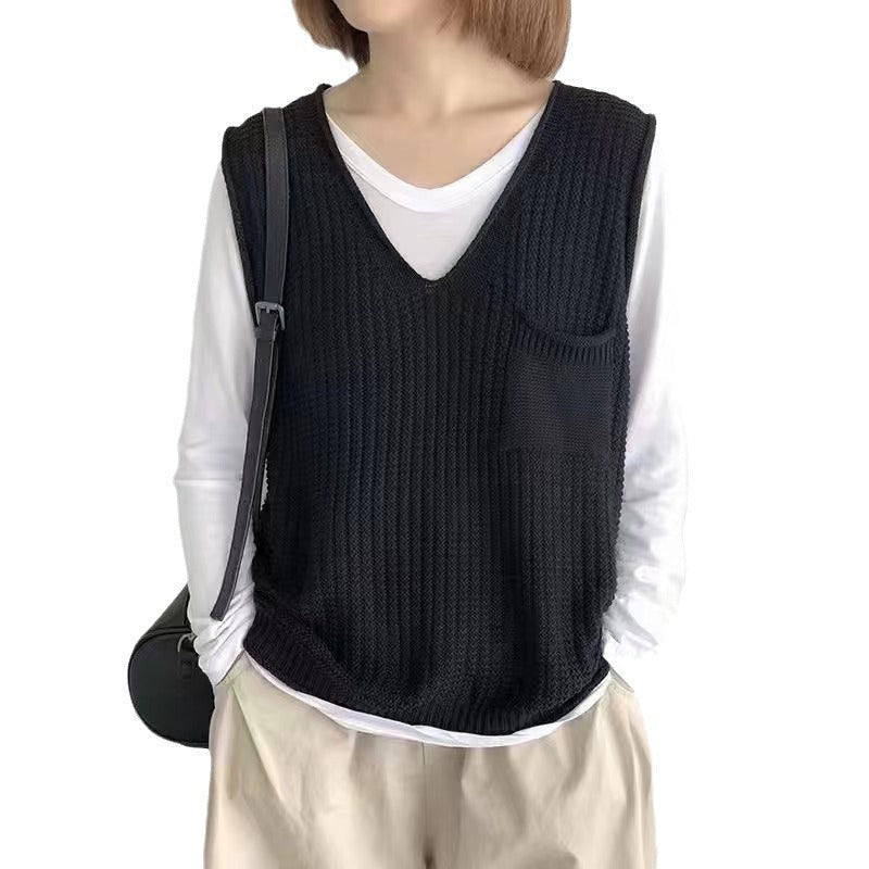 Damen Strickweste mit V-Ausschnitt und praktischer Brusttasche