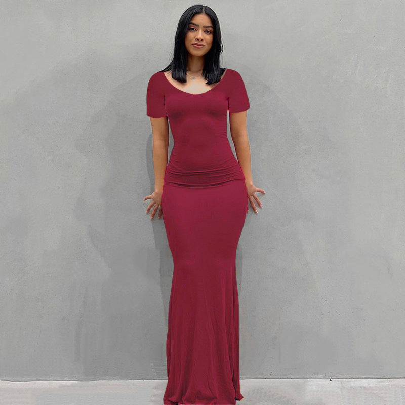 Damen Körperbetontes Maxi‑Jerseykleid mit taillierter Drapierung, langen Ärmeln und ausgestelltem Saum Shop Nory