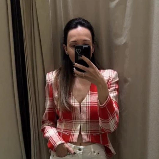 Damen Kurzgeschnittener taillierter Karo-Blazer mit tiefem V-Ausschnitt und Pattentaschen Shop Nory