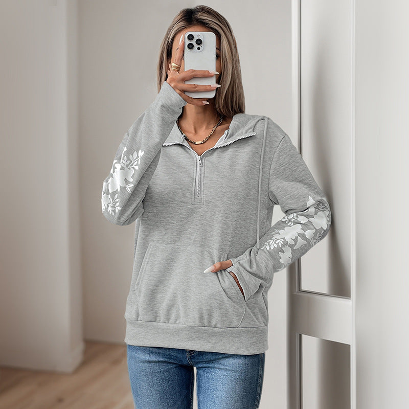 Damen Kapuzenpullover mit halbem Reißverschluss, Kängurutasche & floralen Ärmelapplikationen Shop Nory